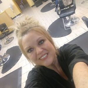 Meet your Posher, Candy